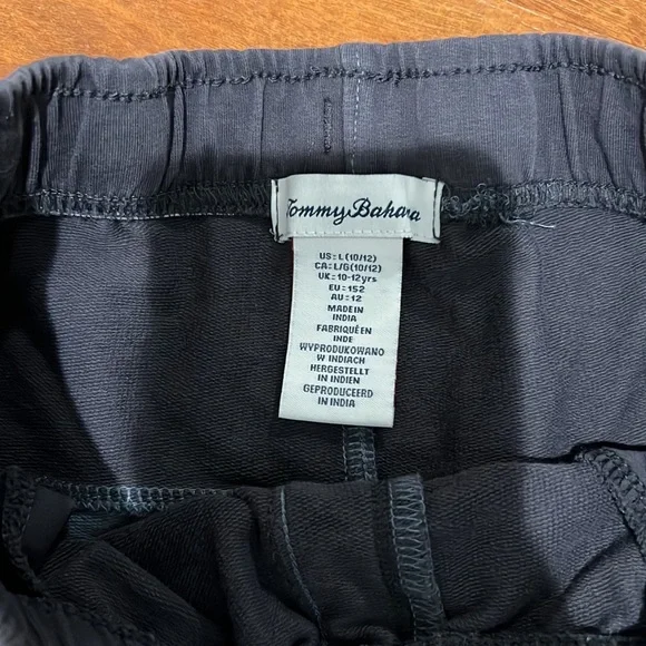 Tommy Bahama Kids Shorts 10/12 - Picture 3 of 4